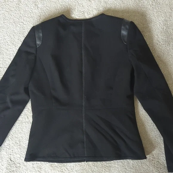 Ladies Jacket - Picture 5 of 5